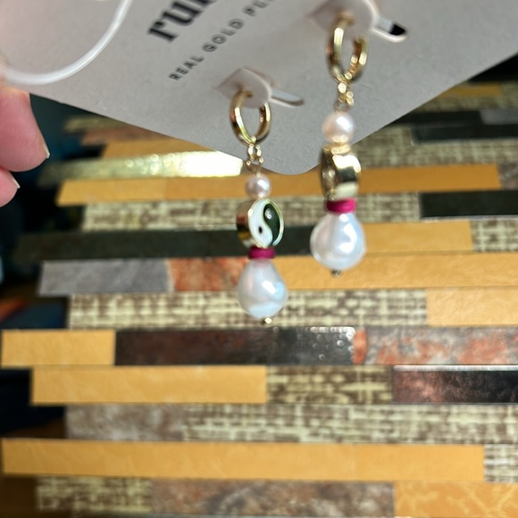 Real gold plating yin and yang earrings - Picture 5 of 8